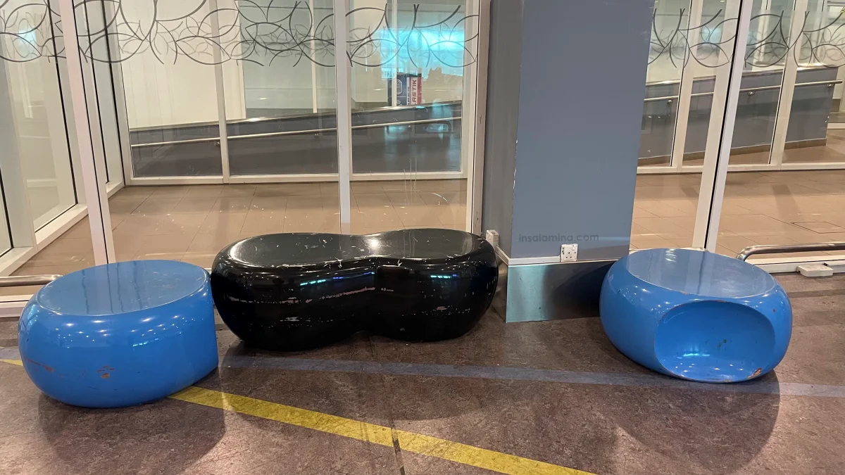 tempat duduk di arrival KLIA 2