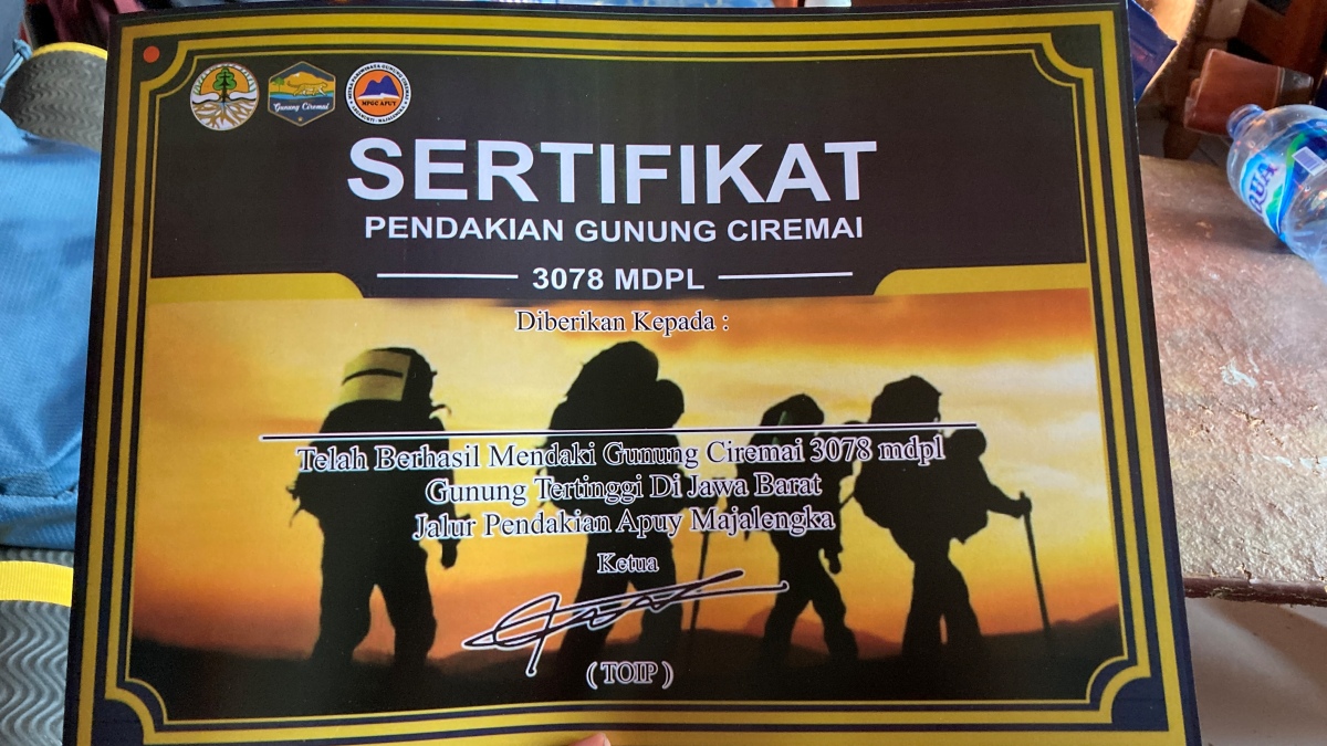 sertifikat pendakian ciremai
